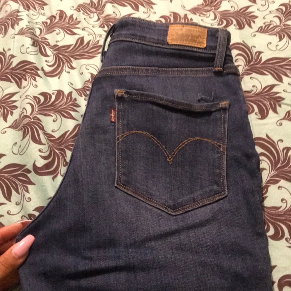 Levi’s - Picture 3 of 4